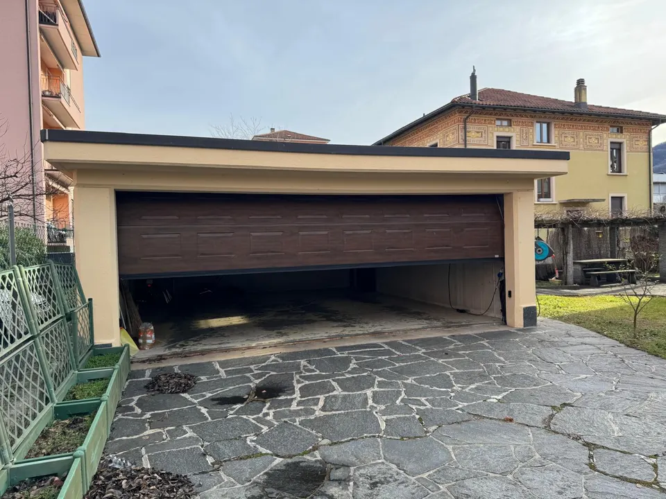 Villa Privée Chiasso – A Rare Central Estate with 500 m² of Living Space